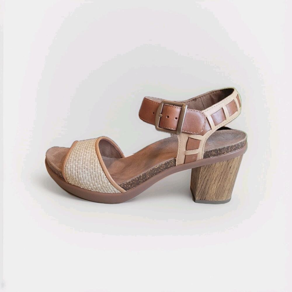 Dansko Debby Tan Raffia Leather Block Heel Open Toe Size 39 Comfort Boho
